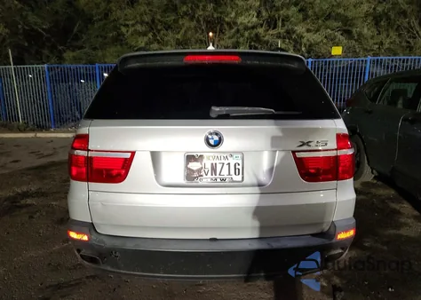 2009 BMW X5 xDrive48I from USA, damaged, VIN 5UXFE835X9L309342